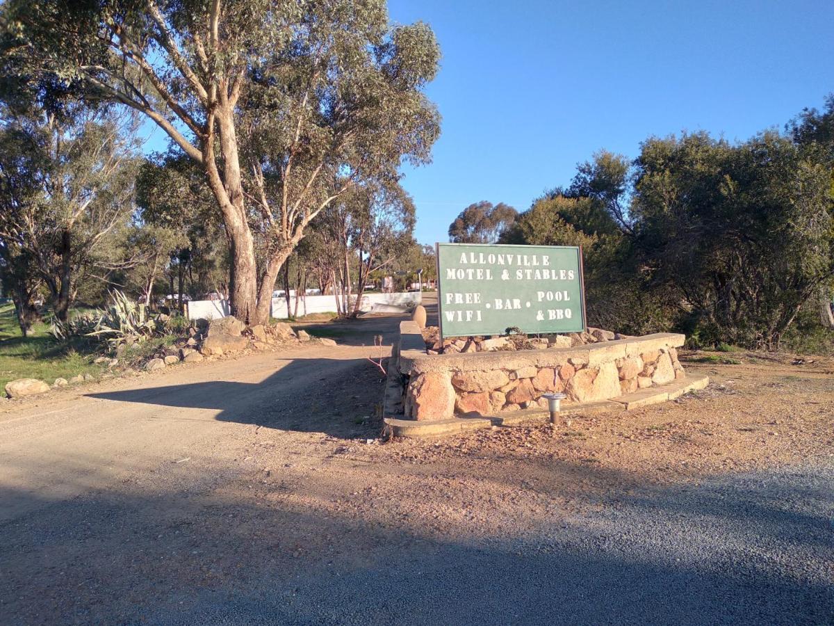 Allonville Gardens Motel Wagga Wagga Εξωτερικό φωτογραφία